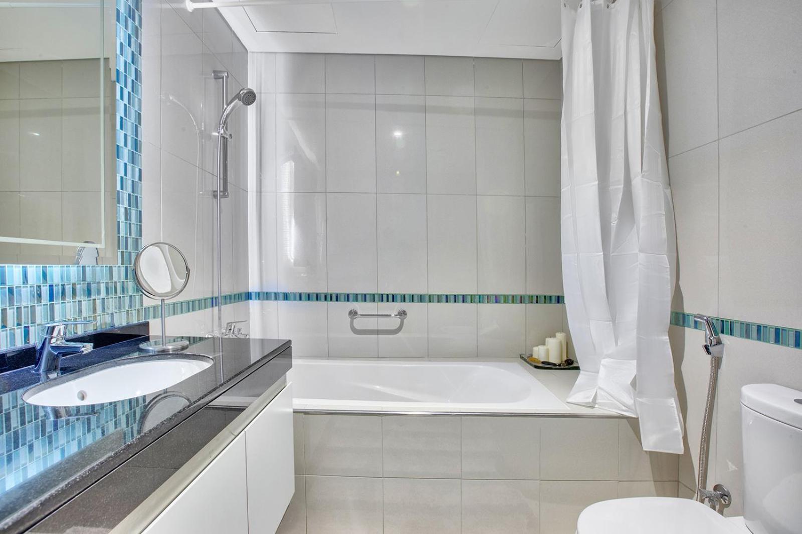 Ferienwohnung Ultra Modern 1BD in Damac Heights Dubai Marina Exterior foto