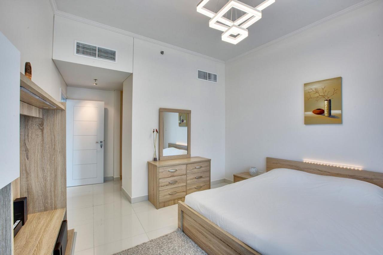 Ferienwohnung Ultra Modern 1BD in Damac Heights Dubai Marina Exterior foto