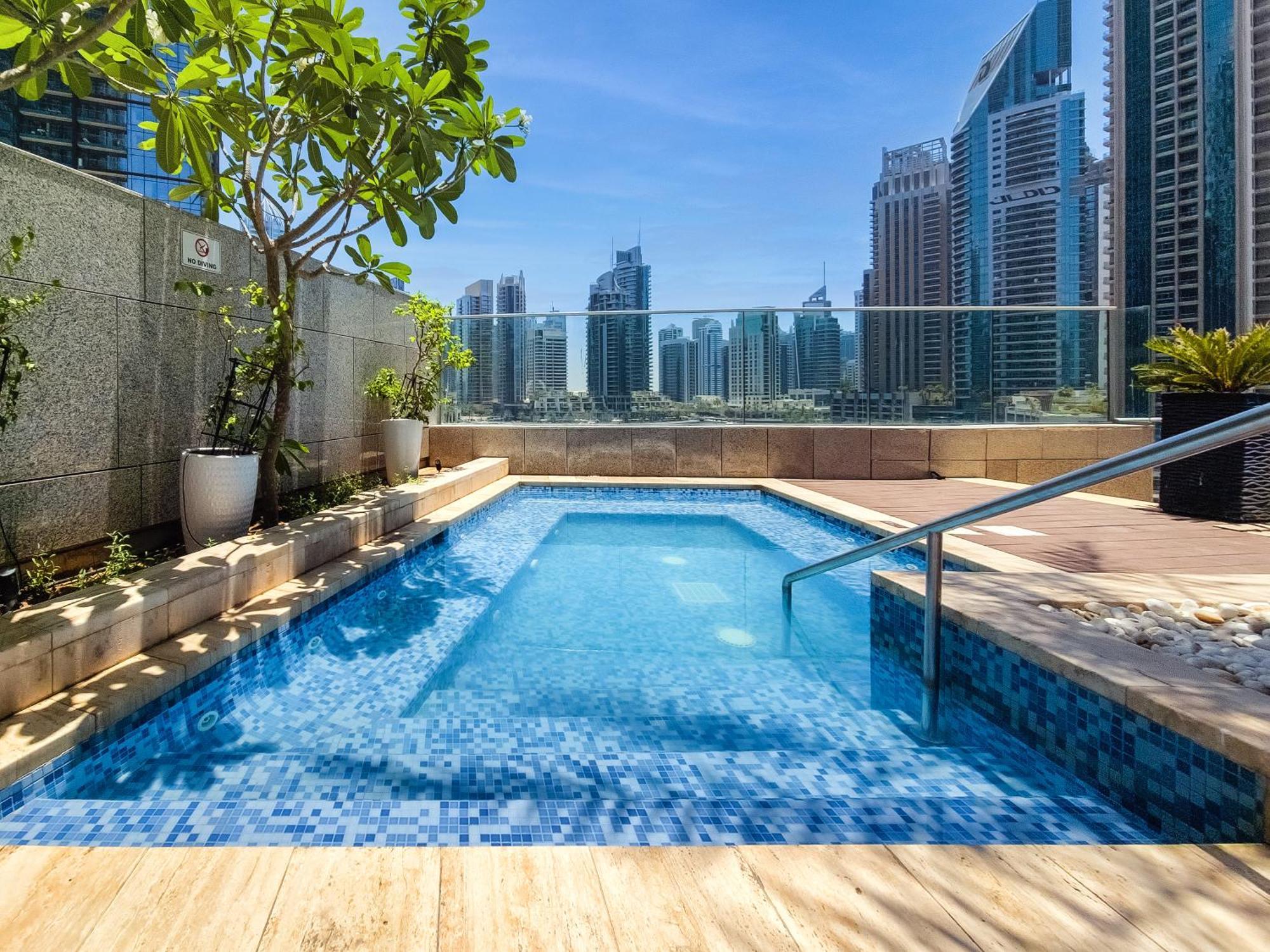 Ferienwohnung Ultra Modern 1BD in Damac Heights Dubai Marina Exterior foto